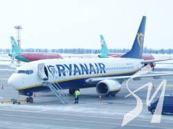 Ryanair виконав перший рейс до Харкова, а завтра почне літати в Одесу