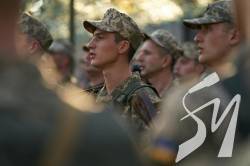 На строкову службу 18-річних юнаків призиватимуть лише за власним бажанням На строкову службу 18-річних юнаків призиватимуть лише за власним бажанням