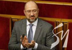 Будинок, земля та мільйони гривень: Шмигаль подав декларацію 