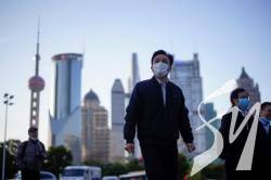   :       쳿 COVID-19  