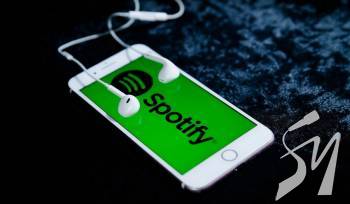 Spotify    App Store