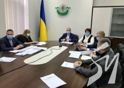 ϳ    -      COVID-19