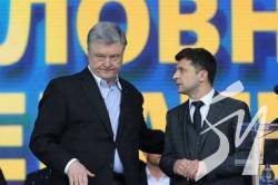 Порошенко наздоганяє Зеленського, - Центр Разумкова