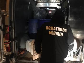 На Чернігівщині викрито підпільний цех На Чернігівщині викрито підпільний цех