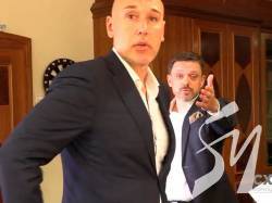 , л, SkyMall  $ 60 000 000.    