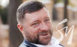 Корнієнко заявив про складання повноважень голови партії Слуга Народу