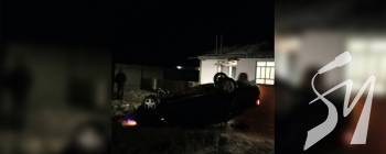 «Машину поки не віддам»: у Коропі автомобіль вилетів на приватне подвір`я «Машину поки не віддам»: у Коропі автомобіль вилетів на приватне подвір`я