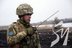 Бойовики на Донбасі поранили двох українських військових Бойовики на Донбасі поранили двох українських військових