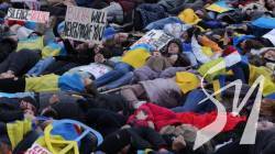 Звірства росіян у Бучі: у європейських столицях пройшли акції на згадку про закатованих Звірства росіян у Бучі: у європейських столицях пройшли акції на згадку про закатованих