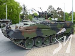 ͳ     Marder   PzH-2000