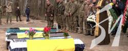 «Загинули в боротьбі з нечистою силою»: у Ялівщині поховали захисників Чернігова «Загинули в боротьбі з нечистою силою»: у Ялівщині поховали захисників Чернігова