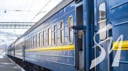 Російські обстріли залізниці: всі затримані пасажирські поїзди відновили рух Російські обстріли залізниці: всі затримані пасажирські поїзди відновили рух