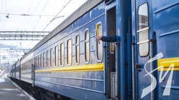 Російські обстріли залізниці: всі затримані пасажирські поїзди відновили рух Російські обстріли залізниці: всі затримані пасажирські поїзди відновили рух
