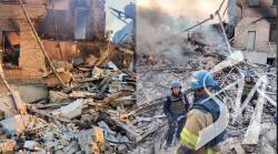 Понад 60 луганчан загинули внаслідок авіаудару по школі Понад 60 луганчан загинули внаслідок авіаудару по школі
