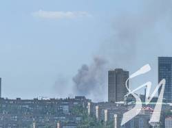В окупованому Донецьку горить склад боєприпасів, чутно вибухи В окупованому Донецьку горить склад боєприпасів, чутно вибухи