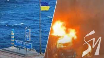 У ЗСУ розповіли, в що саме вдалося поцілити на Зміїному У ЗСУ розповіли, в що саме вдалося поцілити на Зміїному