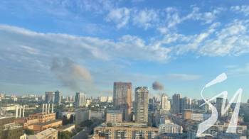 У Києві ракета влучила у багатоповерхівку, під завалами є люди У Києві ракета влучила у багатоповерхівку, під завалами є люди