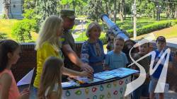 У Чернігові на Валу погасили нову марку від Укрпошти про літак “Мрія” У Чернігові на Валу погасили нову марку від Укрпошти про літак “Мрія”