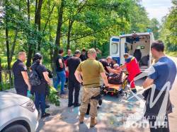На півночі Чернігівщини розшукали діда, який більше доби блукав у лісі На півночі Чернігівщини розшукали діда, який більше доби блукав у лісі