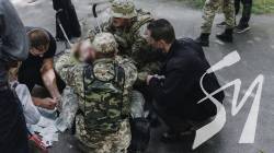 Шестеро травмованих дітей на Валу в Чернігові: які поранення отримали та в якому вони стані Шестеро травмованих дітей на Валу в Чернігові: які поранення отримали та в якому вони стані