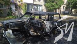 У центрі Бердянська підірвали авто гауляйтера – він у тяжкому стані У центрі Бердянська підірвали авто гауляйтера – він у тяжкому стані
