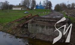 На Ніжинщині брат селищного голови дав півмільйона на міст у Дмитрівській громаді На Ніжинщині брат селищного голови дав півмільйона на міст у Дмитрівській громаді