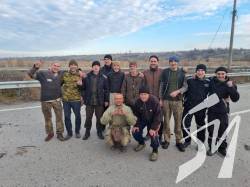 З полону звільнили ще 107 українських воїнів, більшість – захисники Азовсталі З полону звільнили ще 107 українських воїнів, більшість – захисники Азовсталі