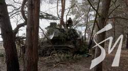 Б’ють ворога снарядами За Чернігів: репортаж з позицій артилеристів 1-ї танкової бригади Б’ють ворога снарядами За Чернігів: репортаж з позицій артилеристів 1-ї танкової бригади
