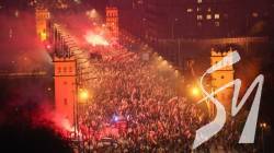 Десятки тисяч людей взяли участь у Марші незалежності у Варшаві Десятки тисяч людей взяли участь у Марші незалежності у Варшаві